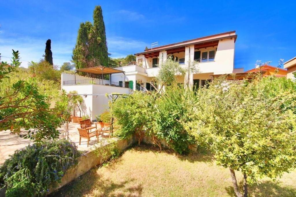 Villa Fatta Di Sogni Pula Buitenkant foto